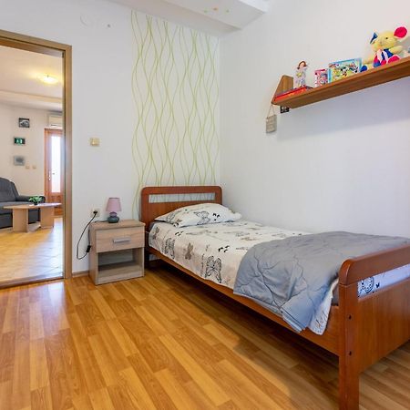 Apartments Armando Fažana Chambre photo