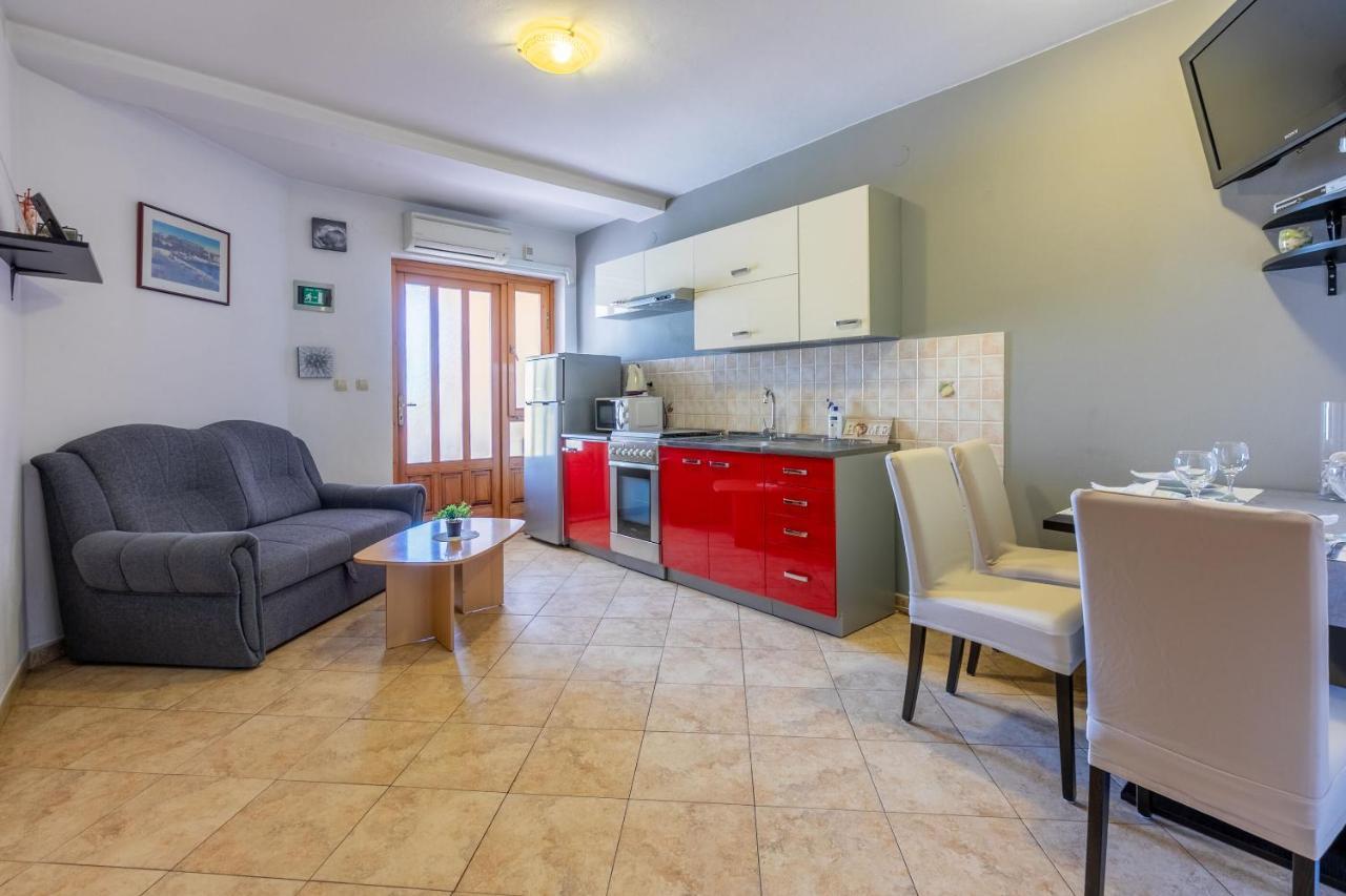 Apartments Armando Fažana Extérieur photo