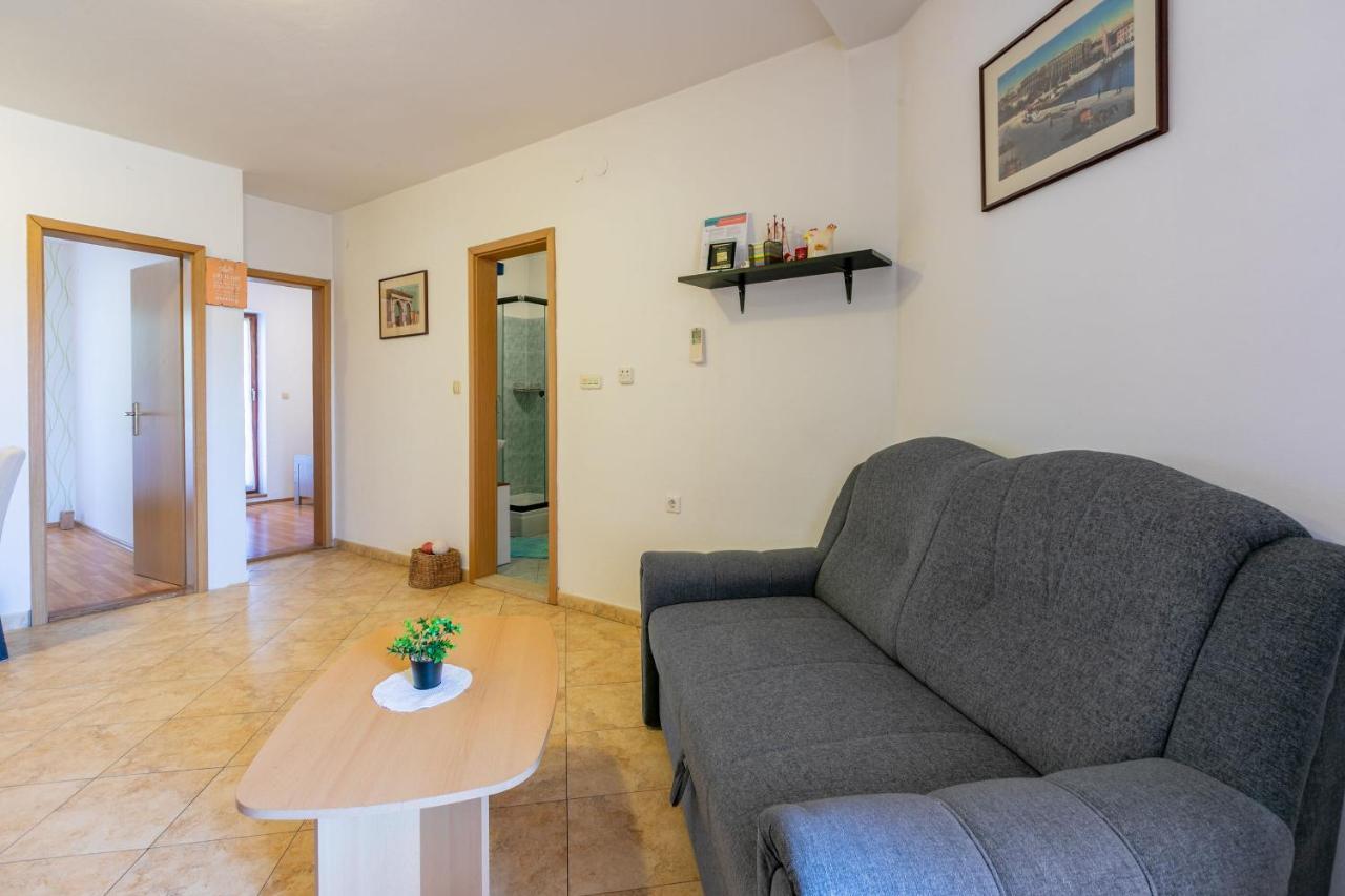 Apartments Armando Fažana Extérieur photo
