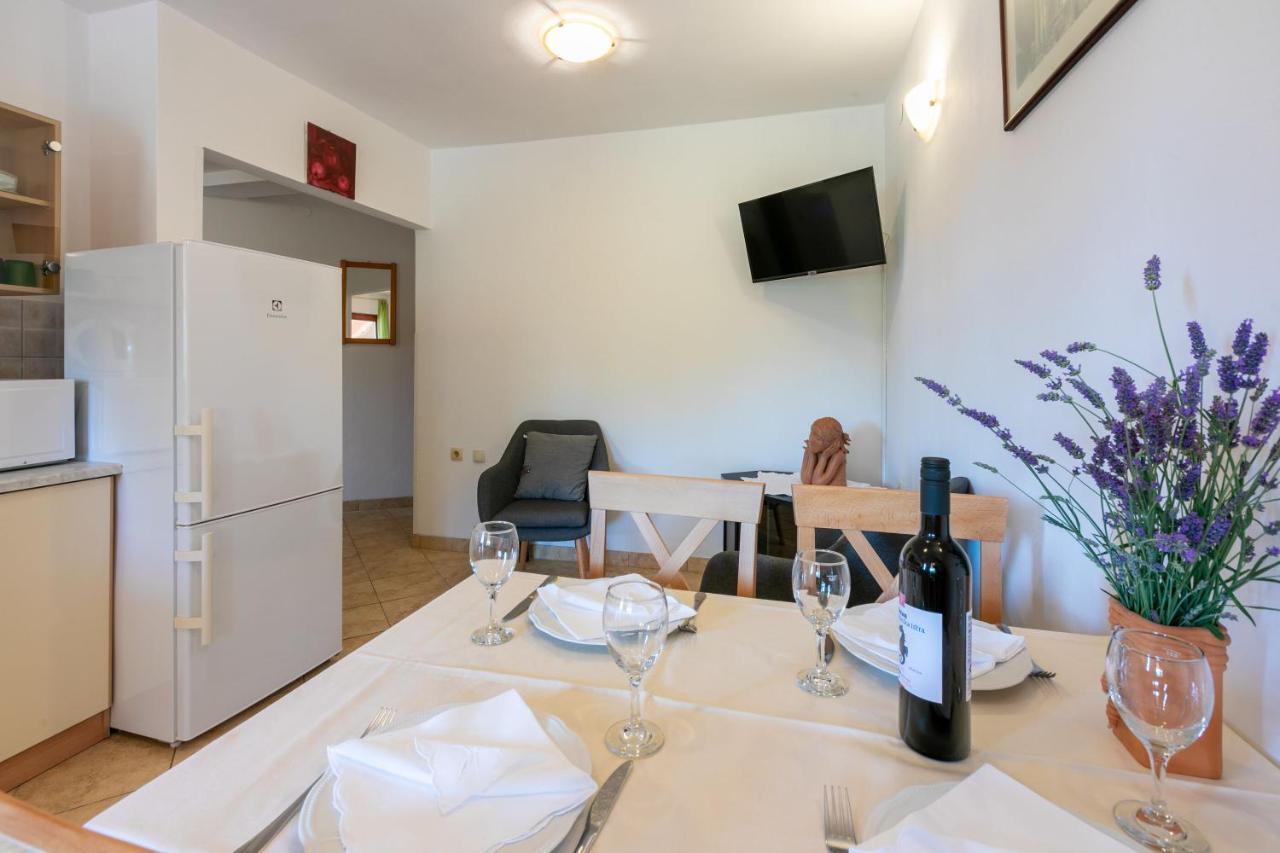 Apartments Armando Fažana Extérieur photo