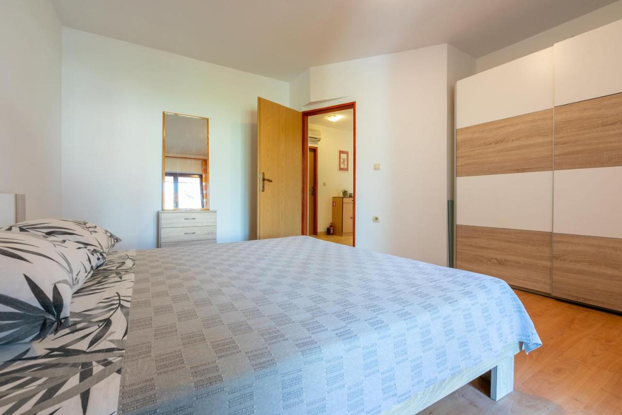 Apartments Armando Fažana Extérieur photo