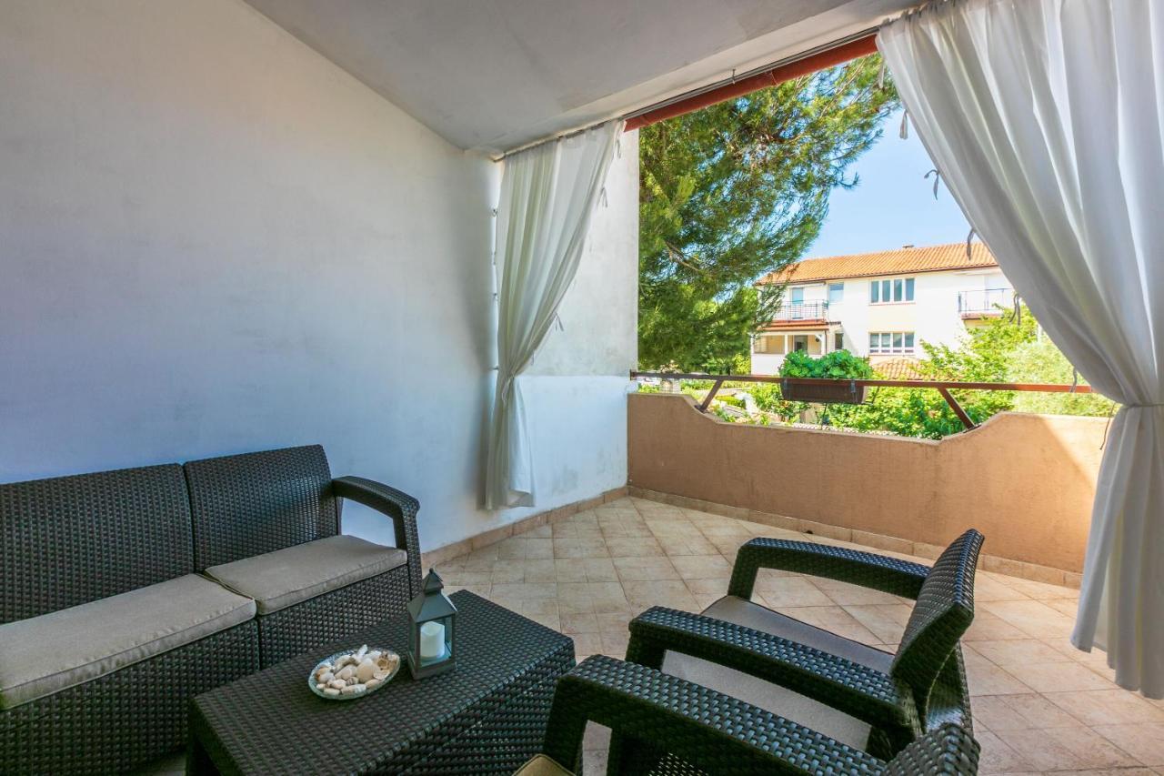 Apartments Armando Fažana Extérieur photo