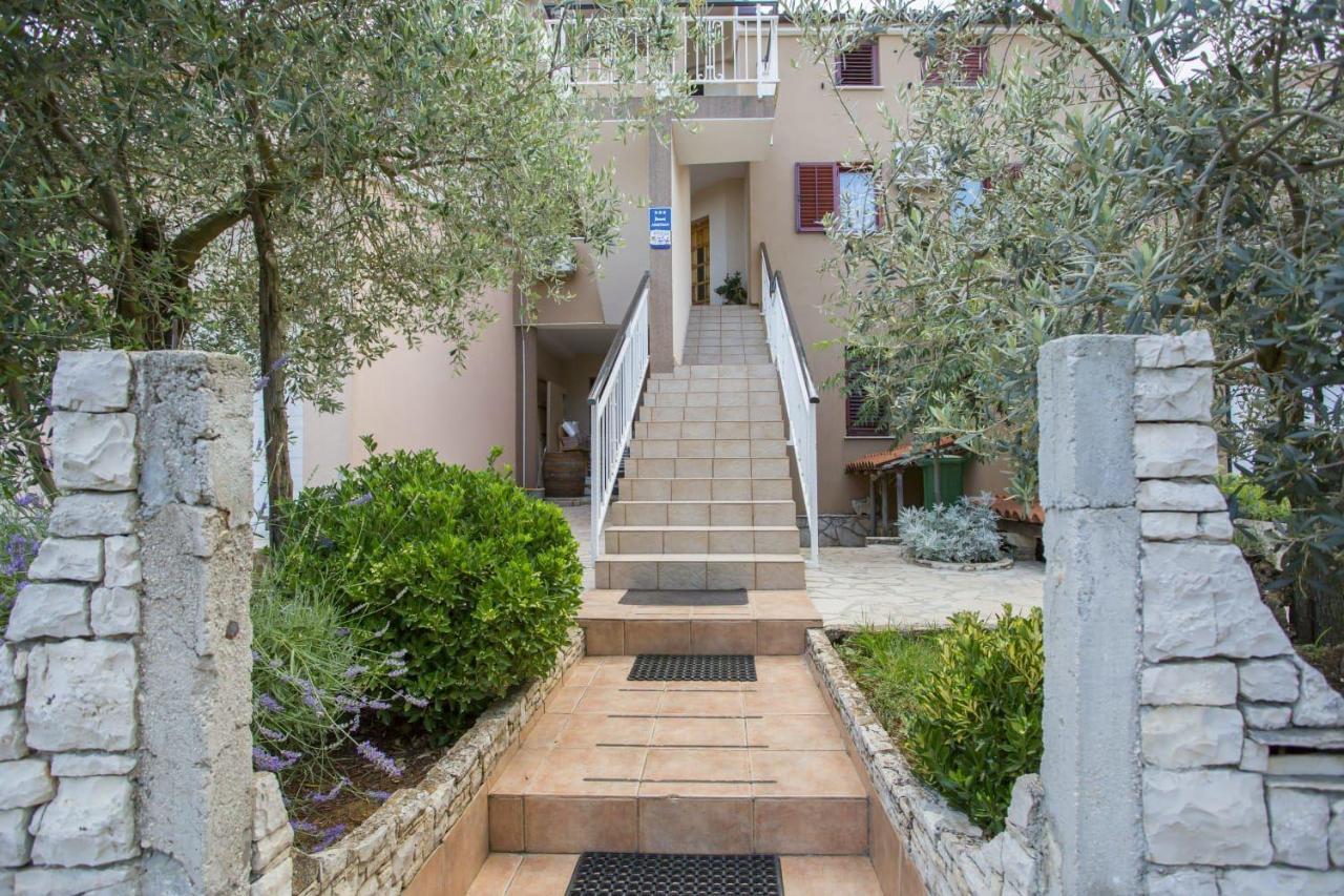 Apartments Armando Fažana Extérieur photo